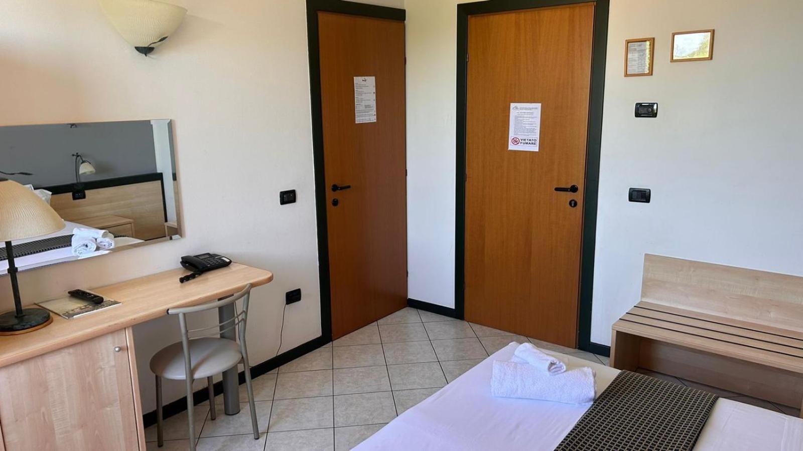 Hotel Gran Delta Di Alba-Invest Srl Rosolina Pokoj fotografie